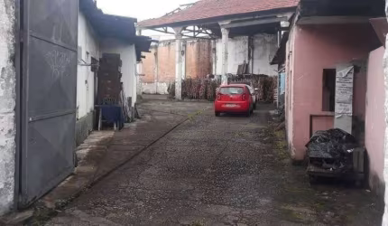 Terreno com 900m² localizado na Vila Leopoldina em São Paulo - SP.