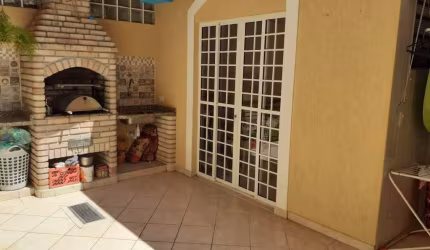Sobrado com 145m² localizado no Bairro Ipiranga em São Paulo- SP.