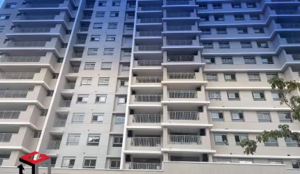 Apartamento Vila Mariana 83m², 3 quartos, 1 suíte, varanda, 1 vaga, 600 metros do metrô Santa Cruz, lazer: piscina, salão de festas, espaço gourmet.