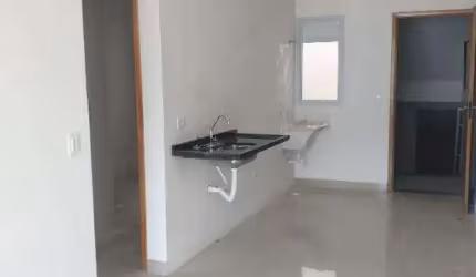 Apartamento em condomínio novo com 2 quartos e 1 vaga de garagem para moto.