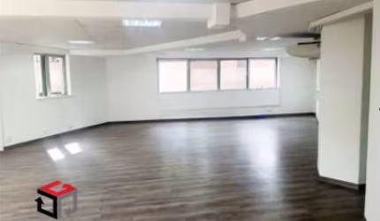 Conjunto Comercial Vila Olimpia 230m2