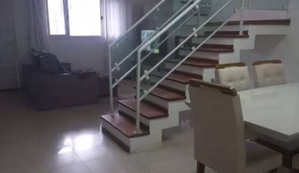Sobrado à venda 3 quartos 4 vagas Utinga - Santo André - SP