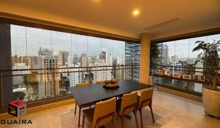 Apartamento em Indianópolis com 117m²