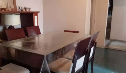 Casa com Galpão nos fundos em Vila Brasilina com 450m²