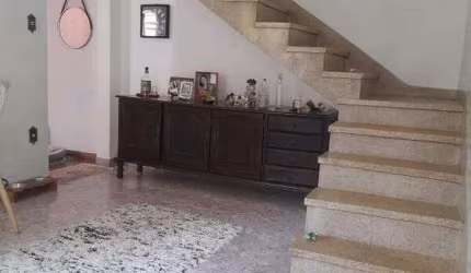 Sobrado à venda 4 quartos 1 suíte 4 vagas Metalúrgica - Santo André - SP