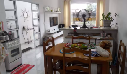 Casa Terreá com quintal - Jordanópolis - SBC