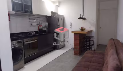 Apartamento com 41 M² com elevador, localizado no Bairro Valparaíso em Santo André - SP.