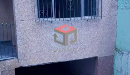 Sobrado com 115m² localizado no Jardim Stella em Santo André - SP.