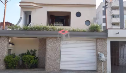 Sobrado com 462m² localizado no Bairro Santa Terezinha em Santo André - SP.
