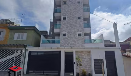 Cobertura sem condomínio com elevador na vila Alzira 02 quartos 1 com suíte e 1 vaga