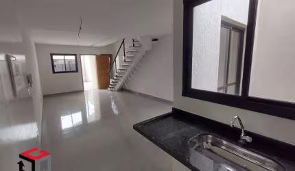 Sobrado de 130 M² localizado no bairro Curuçá em Santo André - SP.