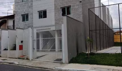 Apartamento novo com 45m² sem elevador, localizado no Jardim Teles de Menezes em Santo André - SP