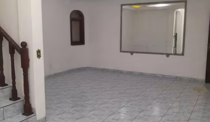 Oportunidade!! Casa + salão comercial, bom pra investidor - Utinga