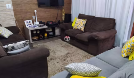 Casa de 236 metros quadrados no bairro Matriz em Mauá