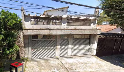 Sobrado com 176m² localizado no Bairro Assunção em São Bernardo do Campo - SP.