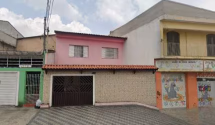 Sobrado com 158 m² Localizado no Jardim do Estádio em Santo André.