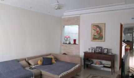Sobrado com 218 m² localizado na Vila Francisco Matarazzo em Santo André.