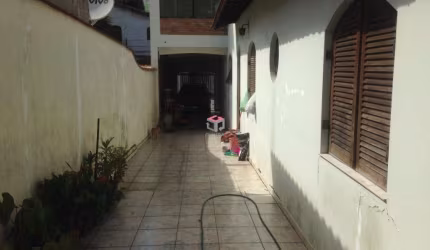 Casa de 277m² na Vila Helena em Santo André - SP.