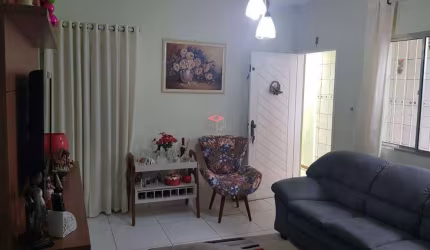 Sobrado com 125m² localizado no Jardim Irene em Santo André/SP.