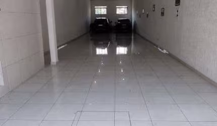 Sobrado à venda 2 quartos 10 vagas Utinga - Santo André - SP