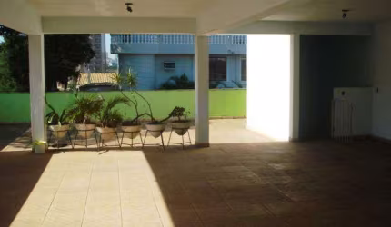 Excelente sobrado para locação, 5 quartos, 4 vagas - Jardim do Mar - São Bernardo do Campo