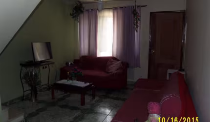 Sobrado com 146m² localizado no Bairro Paulicéia em São Bernardo do Campo/SP.