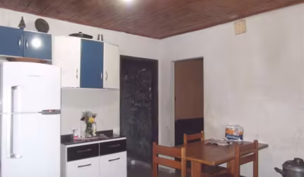 Casa Térrea com 206m² localizada no Bairro Ferrazópolis em São Bernardo do Campo - SP.