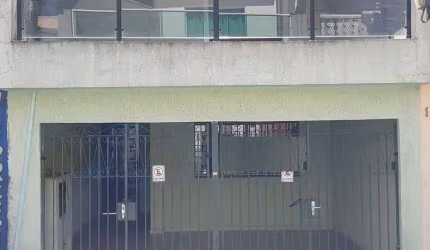 Sobrado de 200m² na Vila Mazzei em Santo André- SP.