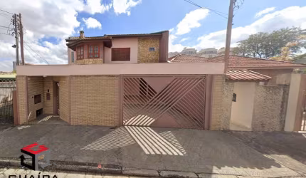 Sobrado - Alto Padrão com 246 m² - Bairro Campestre - Santo André
