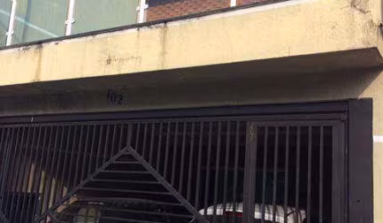 Sobrado de 279 metros no Bairro dos Casa em São Bernardo do Campo/SP.