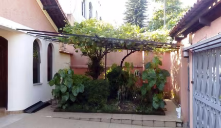 Casa à venda 4 quartos 1 suíte 4 vagas Jardim São Caetano - São Caetano do Sul - SP