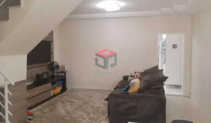 Sobrado com 122 m² localizado na Vila Scarpelli em Santo André/SP.