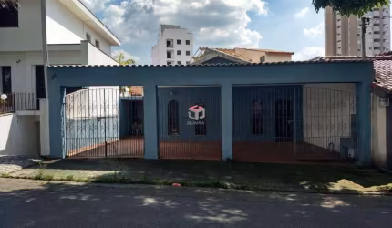 Casa com 187m² localizado na Vila Scarpelli em Santo André - SP.