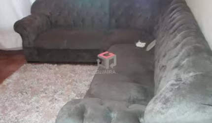 Casa Térrea com 140 m² de área útil localizada no Jardim Santo André em Santo André.