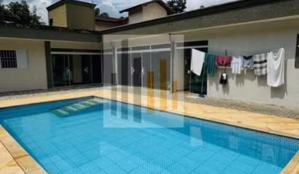 Alto Padrão para Venda em Embu-Guaçu, Condomínio Interlagos Sul, 3 dormitórios, 3 suítes, 5 banheiros, 5 vagas