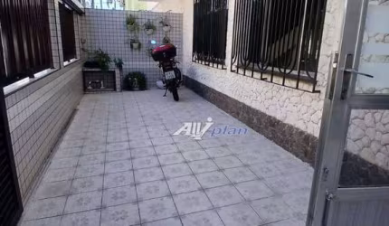 Sobrado com 3 dormitórios para alugar por R$ 4.300/mês - Aparecida - Santos/SP