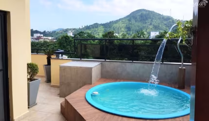 Cobertura Duplex com 2 dormitórios, suíte, varanda gourmet, piscina e 2 vagas.