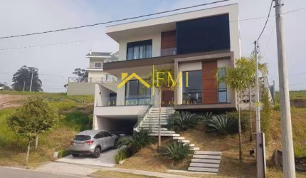 Casa com 4 suítes e aera de lazer no condomínio Recanto dos Eucaliptos