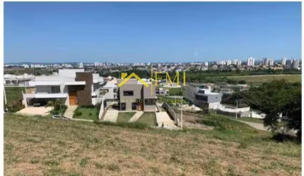 Terreno em aclive e com vista panorâmica no Reserva do Paratehy (Urbanova)