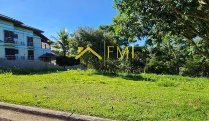 Terreno de 1.000m² com declive no cond. Recanto Santa Bárbara (Tamoios)