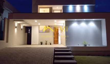 Casa mobiliada com 3 suítes e piscina no Terras do Vale