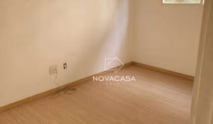 Apartamento com 3 dormitórios à venda, 70 m² por R$ 300.000,00 - Heliópolis - Belo Horizonte/MG
