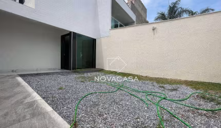 Casa com 2 dormitórios à venda, 94 m² por R$ 350.000,00 - Santa Clara - Vespasiano/MG