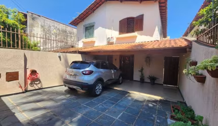 Casa com 3 dormitórios à venda, 168 m² por R$ 880.000,00 - Planalto - Belo Horizonte/MG