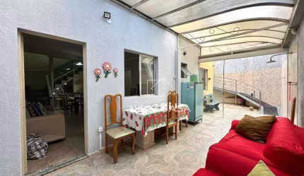 Casa com 3 dormitórios à venda, 116 m² por R$ 660.000,00 - Vila Cloris - Belo Horizonte/MG