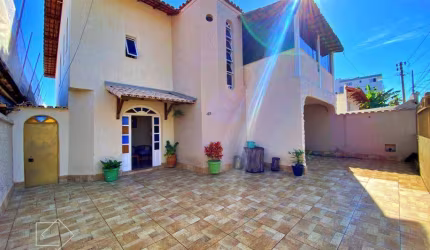 Casa à venda, 256 m² por R$ 1.400.000,00 - Planalto - Belo Horizonte/MG