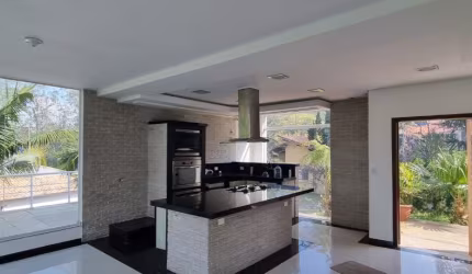 Casa em Condominio em Suzano