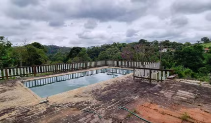Sitio 6.9 alqueires a venda em Suzano