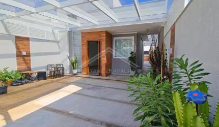 Casa para Venda em Maricá, Jardim Atlântico Central (Itaipuaçu), 2 dormitórios, 1 suíte, 2 banheiros, 2 vagas