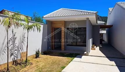 Casa para Venda em Maricá, Barroco (Itaipuaçu), 2 dormitórios, 1 suíte, 2 banheiros, 2 vagas